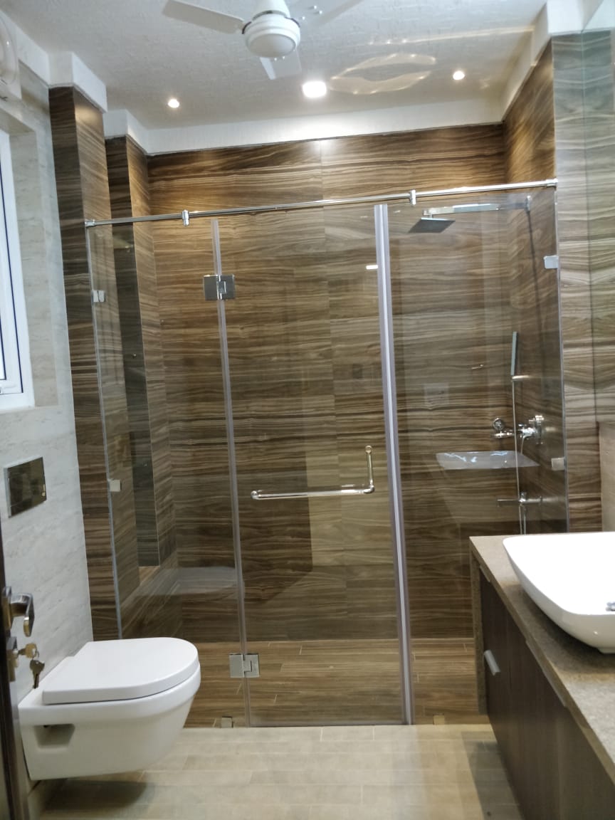 Builder Floor Available for Sale in Panchsheel Enclave